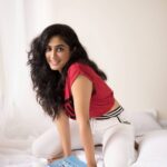 Deepti Sati Instagram – When the heart is 80% full and the stomach is grumbling for more!
#iykyk #ikigai 
📸 @adityab.photography
💇‍♀️ @anita_matkar