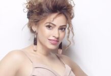 Devshi Khandur Instagram - Happy new year 2020 #newyear #newme Amazing year waiting ahead lets rock 2020 #happynewyear2020 #positivevibes #beautiful #lotsoflove #devshikhanduri #lotsofgoodies #lotsofwork #lotsoflaughs #lotsofmoney #lotsofenergy #lotsofsuccess #lotsofhappiness #lotsofkindness #lotsofhumanity #lotsofemotions #lotsofhashtags #lotsofme #style #fashion #photography #actress #new