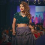 Devshi Khandur Instagram – Devsahab once taught me -Dont run after brand become one …… dont be like everybody else make your own fashion statement ❤
#devanandsaying #devsahab #devshikhanduri #fashionstatement #Showstopper #actress #rampshow
#musicvideopromotion #heelsmerihighhein #fashionshow #sinmitcommunications #fashion #style #traditional #fashionlovers #fashionstyle  #fashionweek #highfashion  #fashiondiaries #fashiongram #indian #catwalk #bollywoodactress #rapper #blenderspride #travelgram #designerclothes #stylestatement #fashion #trend