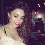 Devshi Khandur Instagram – Just when the caterpillar thought her life is over, she began to fly 🦋
#curlyhair #smile #live #positivevibes #crazynight #quotes #happy #beauty #goals #celebration #actress #devshikhanduri #zone #awesome #best #resturants #bars #dine