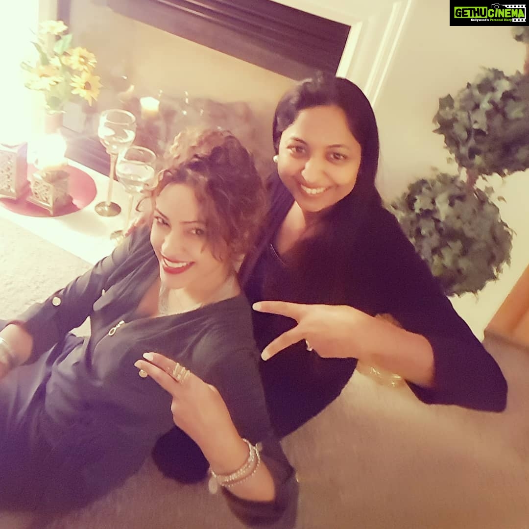 Devshi Khandur Instagram - Had great time with my team friends and family ❤. Thank you so much for love care and affection ❤❤❤. #family #friends #team #devshikhanduri #actress #america #acestory #california #unitedestates #fun #lifestle #fashion #luxary #love California