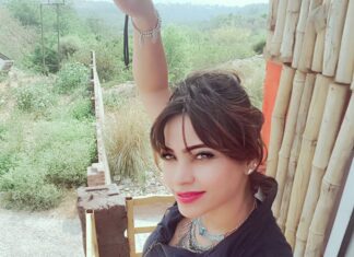 Devshi Khandur Instagram - #beautifuldestinations #travel #view #greenary #nature #devshikhanduri #innerbliss #peace #goodvibes #mountains #hill #wonderful #gypsy #connect #travelguide #travelgirl #beautifulworld #wheretofindme #travelinbetween #darlingescape #girlwhotravels #travelgram #traveldiary Jammu