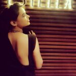 Devshi Khandur Instagram - #sea #star #waves #moon #resturant #bar #cocktail #goodvibe #priceless #celebrity #beauty #style #iconic #bollywood #actress #sexy #fashion #bae #glamour #best #outfit #goals #stylebook #luxury #love #happy #worthbillions #fashionblogger #famous #follow Estella, Mumbai