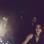 Devshi Khandur Instagram – @ballysagoomusic rocking the crowd in pune. . Amazing fun! #killershow 👌#funnight #kingofremixes 📀🎧 #club #ballysagoo #dj #partyallnight #music #devshikhanduri #actress #bollywood 🎥 #bhangra #weekend #party💃 #rockingthehouse #uk #global #partyanimal #life #popthatparty #bar #drinks #beats #remix #goodvibes #goodtimes #blackdress #bollywoodswag #redlips👄 #pioneer The Westin Pune Koregaon Park