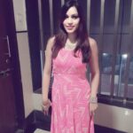 Devshi Khandur Instagram – Devshi Khanduri #pinkpanther #gown #straighthair #pinklips #devshikhandurilatest #fashionista #girlslovepink #style #fashion #fun #follow