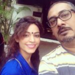 Devshi Khandur Instagram – @devshikhanduri #AbhinavKashyap #bollywoodactress #dabangdirector #freind #conversation #laughter #seriouslook #smileforever #selfie #nomakeup #royalblue #kurti #bindi #desiwoman #girlnextdoor #desikuri #completedesi #celebrity #simplicity #hottestbiba #iamgypsy #ole #fun #famous #follow