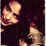 Devshi Khandur Instagram – @devshikhanduri #ogaasyllabphotography #mobilephotography #Theleela #classy #classic #sexycrop #oldisgold #kangan #smile #magic #bollywoodactress #hottest #fashion #diva #desikuri #devanandheroine #elegant #filmyduniya #glamour #indian #killer #latest #no1 #princess #royal #fresh #fun #follow
