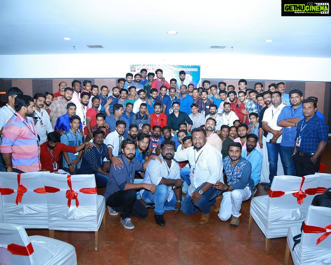 Dileep Instagram - ഈ സ്നേഹത്തിനുപകരംവയ്ക്കാൻ മറ്റൊന്നുമില്ല, ഹൃദയം നിറഞ്ഞ നന്ദി.