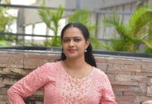 Divya Padmini Instagram -