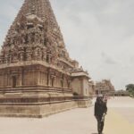 Divya Padmini Instagram - The Tourist #templehistory#tamilnadu#thanjavur#tanjorepainting#templearchitecture#brihadeeswarartemple