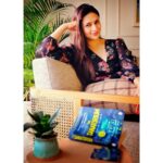 Divyanka Tripathi Instagram - You'll love reading I assure you, you just need to find the right books.☺️📘