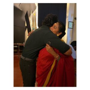 Dulquer Salmaan Instagram - My best on screen pairing. The most love I’ve felt for a co actor. As an actor she was magic, wearing her genius as lightly as her smile. I’ve never felt more alive in a scene cause she transcended the written word. These pictures are from our last day together. I couldn’t let go and demanded hugs and kisses. She kept saying we should do a film where we are a mother and son constantly bickering. I thought we had time. Like how we began every text message to each other …. Chakkare Evideya ?? 🥺🥺💔💔 #lalithaaunty #endechakkarakutty #myhearthurts