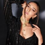 Erica Fernandes Instagram - They say black is my colour . Is it ? . Outfit @sawangandhiofficial Jewellery @tyaanijewellery @beenarahejafinejewellery Outfit courtesy @shrushti_216 📸 @visualaffairs_va . . . . . . . . . . . . . . . . . . #tvactress #indianfashioninfluencer #indianfashion #actressgallery #actressstyle #ericafernandes #fashionblogger #mumbaifashion #delhifashion #ericafernandes #ejf #indianinfluencer #indianblogger #indianactresses #socialinfluencer #fashionbloggerindia #indianfashionblog
