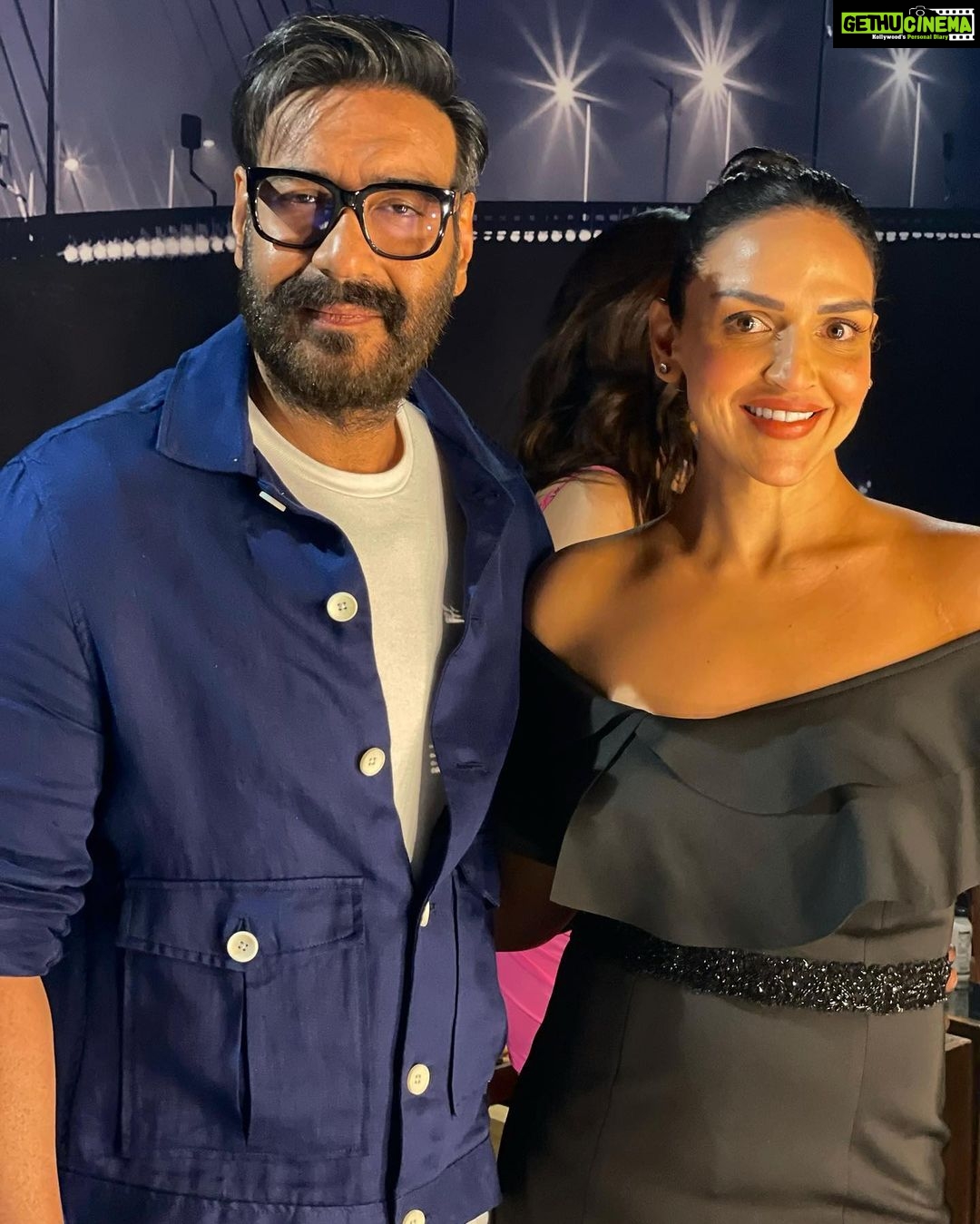 Esha Deol Instagram - Happy Valentine’s Day ♥️ from Rudra & Shaila Kickstarted #rudratheedgeofdarkness #promotions with the one and only @ajaydevgn @disneyplushotstar @applausesocial @bbcstudiosindia @mapuskar #happyvalentinesday