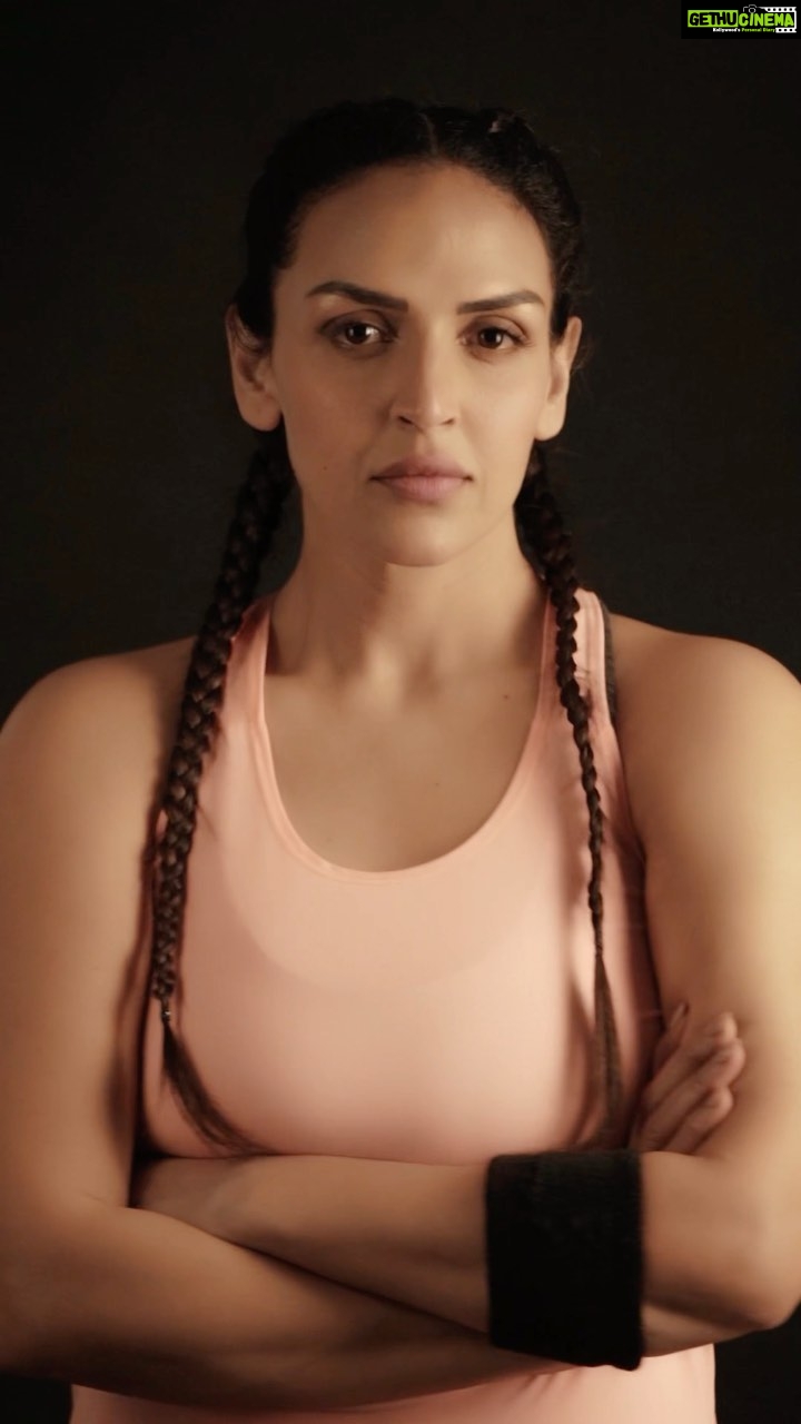 Esha Deol Instagram - From the time I can remember, being healthy has been a part of my life - not something I “have” to do. No wonder then that every choice I make in what I eat, what I wear, what I do, reflects that part of life. Thrilled to announce that on this journey of mine, I have found ENGN- a brand that not only makes the best performance wear for women but is proudly making it in India! I have lots more to share but for today, let me breathe & feel alive in this light, non-sticky ENGN wear. You must check them out - @engn.in Make a choice. Stick to it. Commit to it. #OwnYourGame #Athleticwear #WomensFitness #HealthyLifestyle #ThursdayMotivation #ThursdayVibes #WomensWear #WomensHealth #Strength #Consistency
