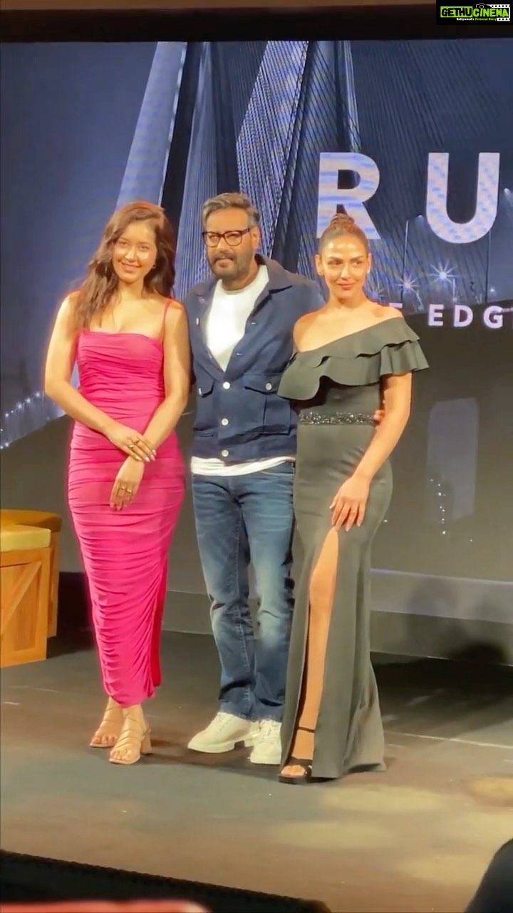 Esha Deol Instagram - #behindthescenes from #rudra #promotions with the fantastic @ajaydevgn @applausesocial @disneyplushotstar @bbcstudiosindia @raashiikhanna @mapuskar Outfit @rockystarofficial @rockystar100 makeup @ankitamanwanimakeupandhair hair @surve.jaya @shankarjadhav813 @aishwaryadmonty @palsandpeersentertainment