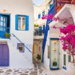 Eshanya Maheshwari Instagram - Mentally somewhere else...🙇🏻‍♀️ 😍Greece 🇬🇷 #majormissing #mykonos #greece #travelblogger #takemeback #throwback Mykonos, Greece