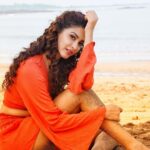 Eshanya Maheshwari Instagram - Be a good person But don’t waste time to prove it.🧡 Photographer- @ajayyparmar Makeup- @zuberiya_ansari Hair- @humaiiraansari Styling- 🙋🏻‍♀️ #sunkissed #sunshine #sparkle #smiles #poser #fashionblogger #instablogger #styleblogger #eshanyamaheshwari #lifestyleblogger #actor #cute #lovewithme #gratitude #instalove #cute #gorgeous