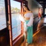 Eshanya Maheshwari Instagram - Day2 with @dailyverve at alleppey in this beautiful boathouse @cruiseland.in stay tuned for more pictures and travel vlogs... Coming soon on my wall... #TRAVELWITHME #TRAVELBLOGGER #instatravel #TRAVELGRAM #eshanyamaheshwari #kerala #alleppey #backwaters #south #boathouse #keralatourism #houseboat #shotononeplus7 Alleppey Boathouse