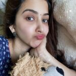 Eshanya Maheshwari Instagram - Bas yu hin...!!! ✨ #smile #random #moodygrams #mood #staypositive #happiness