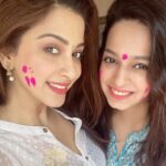 Eshanya Maheshwari Instagram - Happy Holi!!! 🟠🟡🟢🔵🟣