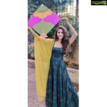 Eshanya Maheshwari Instagram - Happy makar sankranti...! Festival of fun and joy.. 🪁😁😍 Outfir- @ambraee_ P.s- just posing for camera.. and a small request to all of you Please do Not use any kind of dangerous (manja) to protect birds life...