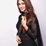Eshanya Maheshwari Instagram - Jumme ki raat...! 🖤✨