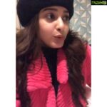 Eshanya Maheshwari Instagram - Hayeeee kitni thandh hogai... 🥶🙈 When outside temperature is 6 degrees 🥶 #tiktok #cute #funnymemes Chandigarh, India