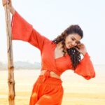 Eshanya Maheshwari Instagram - Of course I have changed, I realised that I deserve So much better...! 🧡 Outfit- @sheinofficial @shein_in Photographer- @ajayyparmar Makeup- @zuberiya_ansari Hair- @humaiiraansari Thanks- @jay_varia22 Search iD : 728870 . Use code : BF191956 . . #sunkissed #sunshine #sparkle #smiles #poser #fashionblogger #instablogger #styleblogger #eshanyamaheshwari #shein #sheingals #actor #cute #lovewithme #gratitude #instalove #cute #gorgeous #ad #promotion #brand #sheincybermonday