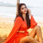 Eshanya Maheshwari Instagram - Of course I have changed, I realised that I deserve So much better...! 🧡 Outfit- @sheinofficial @shein_in Photographer- @ajayyparmar Makeup- @zuberiya_ansari Hair- @humaiiraansari Thanks- @jay_varia22 Search iD : 728870 . Use code : BF191956 . . #sunkissed #sunshine #sparkle #smiles #poser #fashionblogger #instablogger #styleblogger #eshanyamaheshwari #shein #sheingals #actor #cute #lovewithme #gratitude #instalove #cute #gorgeous #ad #promotion #brand #sheincybermonday