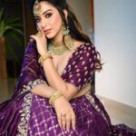 Eshanya Maheshwari Instagram - HAPPY DHANTERAS 💰✨💰 May your life be full of happiness and harmony with enough wealth to give you all comforts you ever wished. Stay blessed 😇 Outfit by @karishmaashita Makeup by @nishisingh_muah Hair by @imambihairstylist Styling by @bhoomibhanushali Photography by @ajayyparmar #diwali #dhanteras #diwalioutfit #diwalilook #diwaliphotoshoot #picoftheday #lookoftheday #pose #photoshoot #esshanyamaheshwari #esshanya #fashionblogger #styleblogger #instafashion