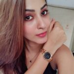 Eshanya Maheshwari Instagram – Celebrate this Black Friday with @danielwellington! Buy any watch of your choice and get a free strap or accessory. ❤ and don’t forget to also add my 15% discount code “ESHANYA” while purchasing on the website and DW stores. #danielwellington #eshanyamaheshwari #lifestyleblogger #fashionblogger #instablogger