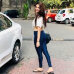 Eshanya Maheshwari Instagram – Got papped 📸 post workout by my own paparazzi @bmaheshwari10 🤣🤣😜🙈🤓 #postworkout #papped #candid #monday #mondayblues #gymlook #fitgirls #eshanyamaheshwari El gymnasio