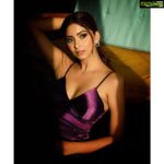 Eshanya Maheshwari Instagram - Shhhhhhhhh....... I AM BUSY DOING SUNDAY 🤓 #sundayvibes Photographer @ajayyparmar M&H @zuberiya_ansari Styling 🙋🏻‍♀️ Location @knottyyard Knotty Yard