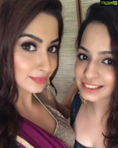 Eshanya Maheshwari Instagram - GANPATI BAPPA MORYA😁😇🙏☺️ #ganeshchaturthi #bappamorya #ganpati2019