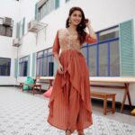 Eshanya Maheshwari Instagram - YOU GLOW DIFFERENTLY WHEN YOU’RE HAPPY 😃☺️ Outfit @missa_more_clothing Shot by @ajpictography M&H @shivani_jharia Styling @riyabhatu_ Location @famousworkingcompany #happiness #smile #perfectdress #indian #missamoreclothing #styleblogger #ootdfashion #missamore Famous Working Company