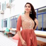 Eshanya Maheshwari Instagram - YOU GLOW DIFFERENTLY WHEN YOU’RE HAPPY 😃☺️ Outfit @missa_more_clothing Shot by @ajpictography M&H @shivani_jharia Styling @riyabhatu_ Location @famousworkingcompany #happiness #smile #perfectdress #indian #missamoreclothing #styleblogger #ootdfashion #missamore Famous Working Company