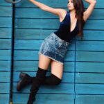 Eshanya Maheshwari Instagram - Forget the rules, if you like it wear it. #fashionblogger #styleblogger #fashionista #model Photographer @ajayyparmar M&H @zuberiya_ansari Styling 🙋🏻‍♀️ Location @knottyyard Knotty Yard