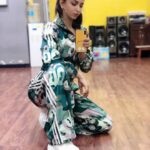 Eshanya Maheshwari Instagram – I feel like female @ranveersingh 🤣😍😜 in this @Adidas originals 🤓 #loveforranveersingh❤️ #adidas #adidasorginals Boom Box – Dance & Fitness garage