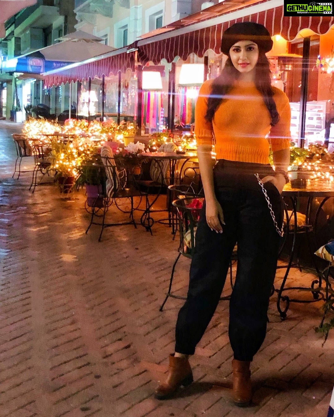 Eshanya Maheshwari Instagram - “You did not wake up today to be mediocre” #stlyedifferent #bestylish #beyourself #styleblogger #streetstyle #instafashion Athens, Greece