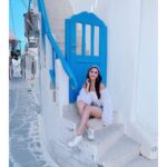 Eshanya Maheshwari Instagram - There’s no time to be bored in a world as beautiful as this. #mykonos #littlevenice #greece🇬🇷 #travelblogger #instatravel Mýkonos, Kikladhes, Greece