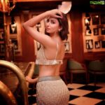 Eshanya Maheshwari Instagram - There’s only one accurate synonym for “Friday” BOOM SHAKALAKA 👻😜💁🏻‍♀️ #weekendvibes #walkingintoweekendlike #showmemoregliter Photographer @ibphotography27 Hair&makeup , styling 🙋🏻‍♀️ Location @drinkery51 Drinkery 51