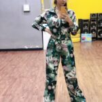 Eshanya Maheshwari Instagram - I feel like female @ranveersingh 🤣😍😜 in this @Adidas originals 🤓 #loveforranveersingh❤️ #adidas #adidasorginals Boom Box - Dance & Fitness garage
