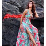 Eshanya Maheshwari Instagram - Beauty is an art, not everyone can create ✨💫 #shein #sheinbeachseason #sheingals #rishinakandhariphotography Outfit- @shein_in @sheinofficial Search id for this dress- 527125 Use coupon code SHSW05 and get 10% off Photo courtesy- @rishinakandhari