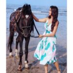 Eshanya Maheshwari Instagram - One touch is all it takes.... To make a girl fall in love with a horse.. Meet badal 🐴 😍 #animallover #horse #horsegirl #shein #sheinbeachseason #sheingals #rishinakandhariphotography Outfit- @shein_in @sheinofficial Search id for this dress- 697581 Photo courtesy- @rishinakandhari Use coupon code SHSW05 and get 10% off