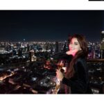 Eshanya Maheshwari Instagram - SUMMER NIGHTS AND CITY LIGHTS 😍✨😁 @skybarbangkok #bangkok #skybarbangkok #thailand #travelblogger #instatravel #shotoniphonex #nightlights✨ Photo courtesy- @mohitbhatia91 Sky Bar Labua State Tower Bkk