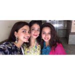Eshanya Maheshwari Instagram - Happy Navratri and Gudi padwa 😇🙏✨💫 #thankyougod for amazing life , family, friends and everything you have plan ahead for me 🌈☀️💫