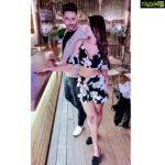 Eshanya Maheshwari Instagram - Ho ladka Aankh Marey😉😉😉 #aankhmarey @humarabajaj24 🤗🥰😘 in frame with dashing handsome @humarabajaj24 picture credit @musskansethi9 Outfit by @srstore09 Athens, Greece
