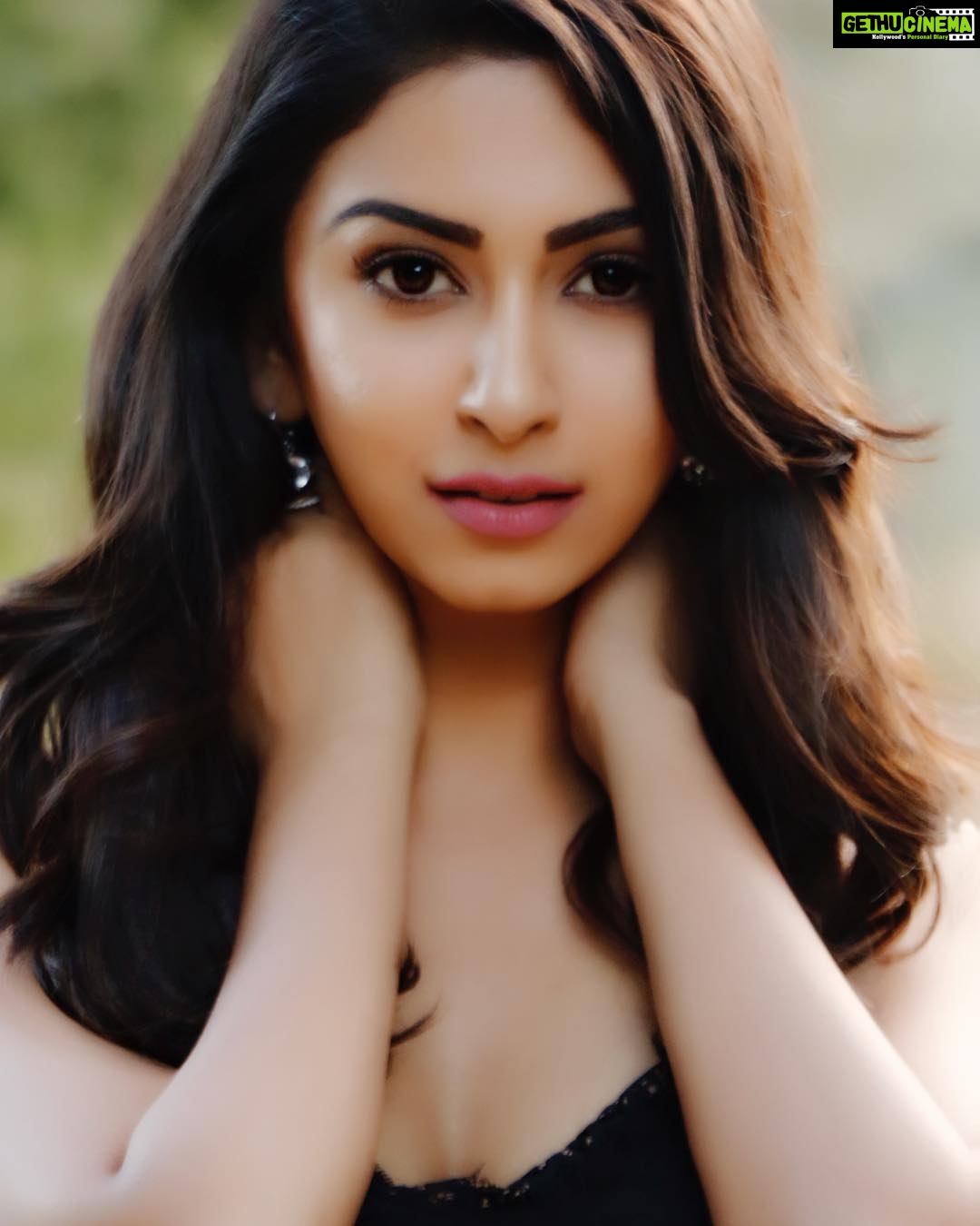 Eshanya Maheshwari Instagram - She’s mad but she’s magic 💫 There’s no lie in her fire ✨