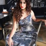 Eshanya Maheshwari Instagram - Hotter then the bottom of my laptop 😉🌟 #keepshining🌟 #rishinakandhariphotography andhariphotography #hotmess outfit -@srstore09 😍 Photo courtesy - @rishinakandhari Hair - @rutika_hair_stylist Location- @drinxexchange